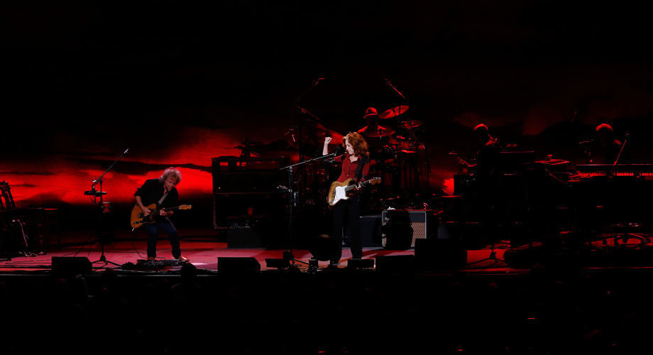 2016 Bonnie Raitt